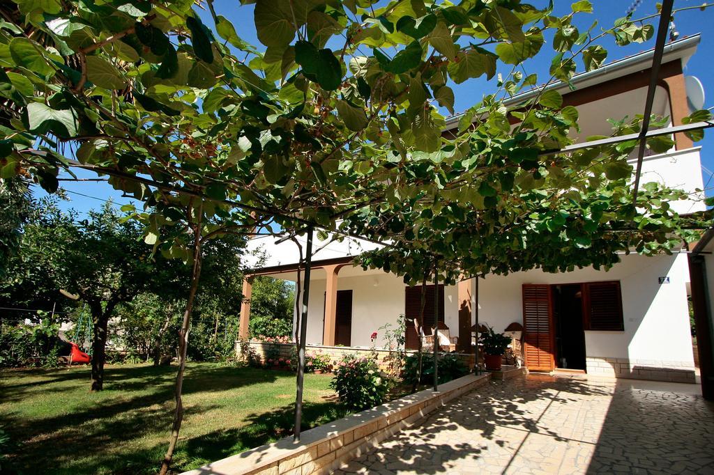 Kazalac Oasis Apartment Porec