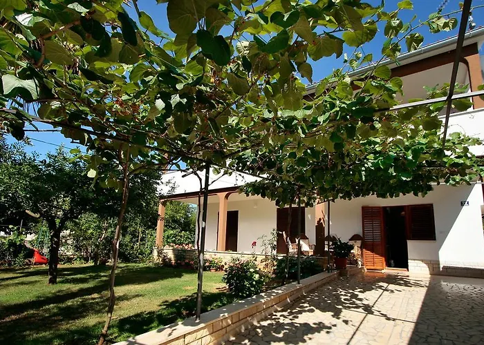 Apartment Kazalac Green Oasis